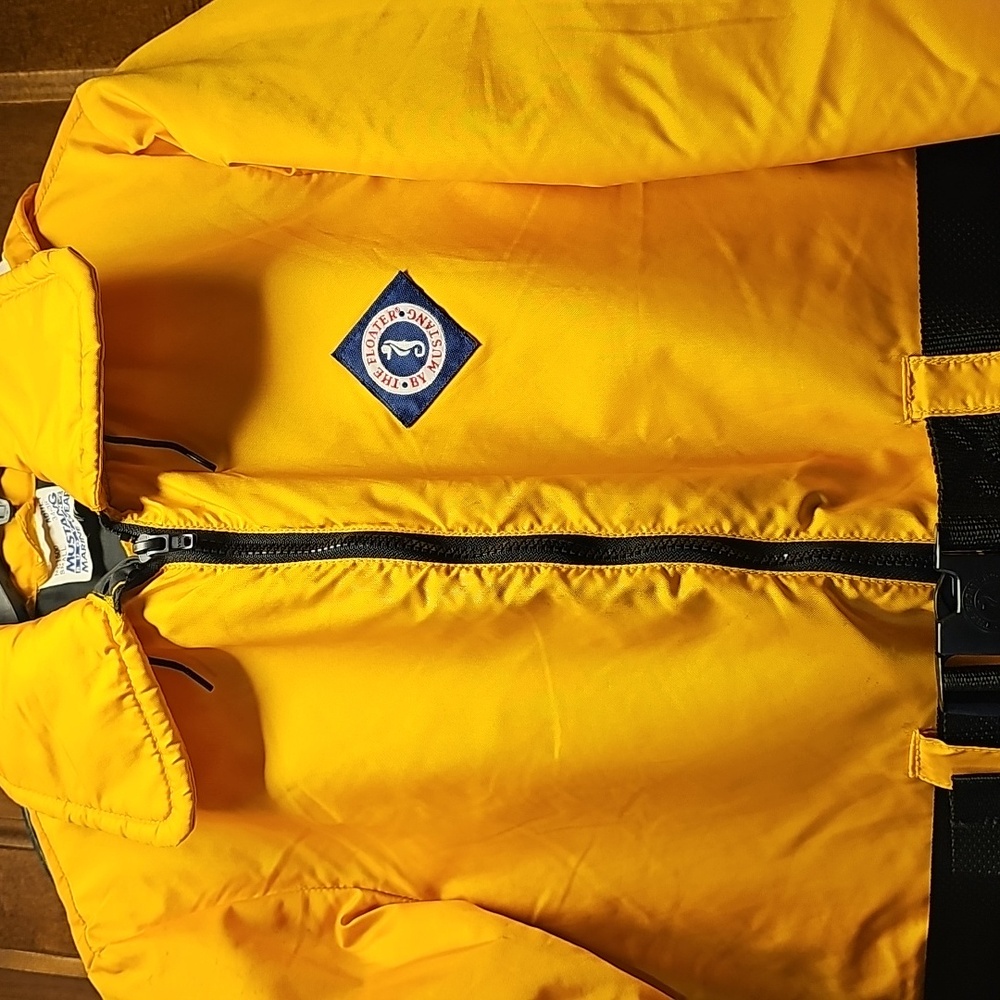 Mustang Buoyant Marine Wear "The Floater" size small